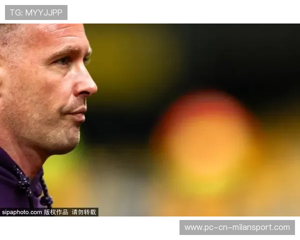 曝C罗将回归曼联!滕哈赫更衣室密码被破译,c罗或重返曼联 曝C罗将回归曼联!滕哈赫更衣室密码被破译,c罗或重返曼联